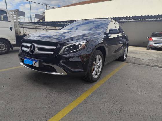 MERCEDES-BENZ GLA 200 1.6 CGI ADVANCE 16V TURBO FLEX 4P AUTOMÁTICO